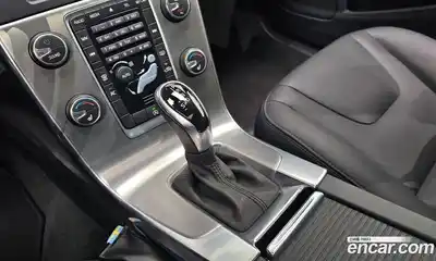 Volvo S60 2014 1.6 гидро в Москве № 164330, миниатюра 9