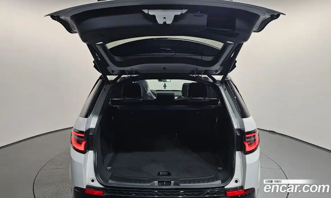 Land Rover Discovery Sport 2024 2.0 гидро в Москве № 165980, фото 20