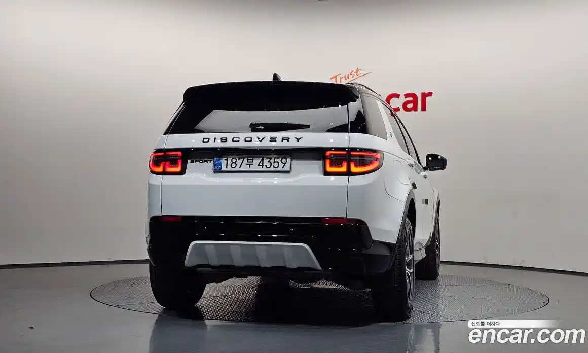 Land Rover Discovery Sport 2024 2.0 гидро в Москве № 165980, фото 4