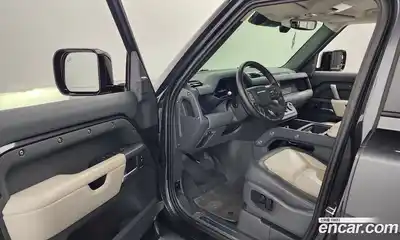 Land Rover Defender 2024 2.0 гидро в Москве № 166095, миниатюра 10