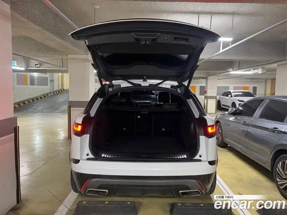 Land Rover Range-Rover Velar 2018 3.0 гидро в Москве № 166891, фото 11