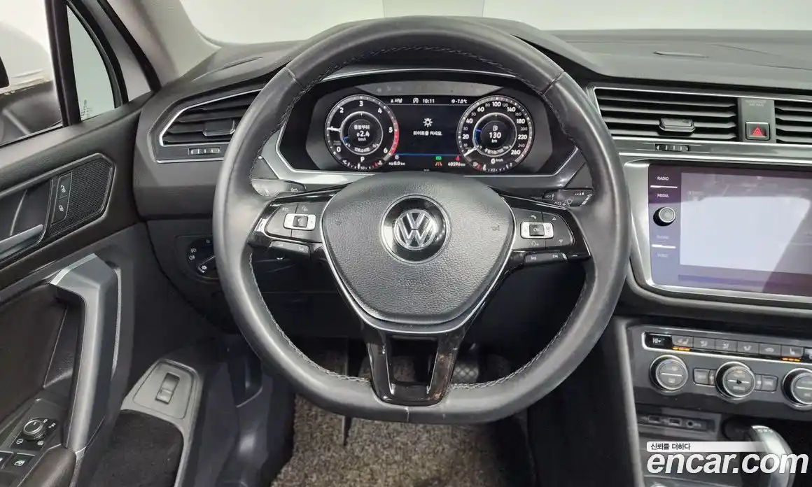 Volkswagen Tiguan 2018 2.0 гидро в Москве № 168594, фото 13