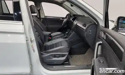 Volkswagen Tiguan 2018 2.0 гидро в Москве № 168594, миниатюра 10