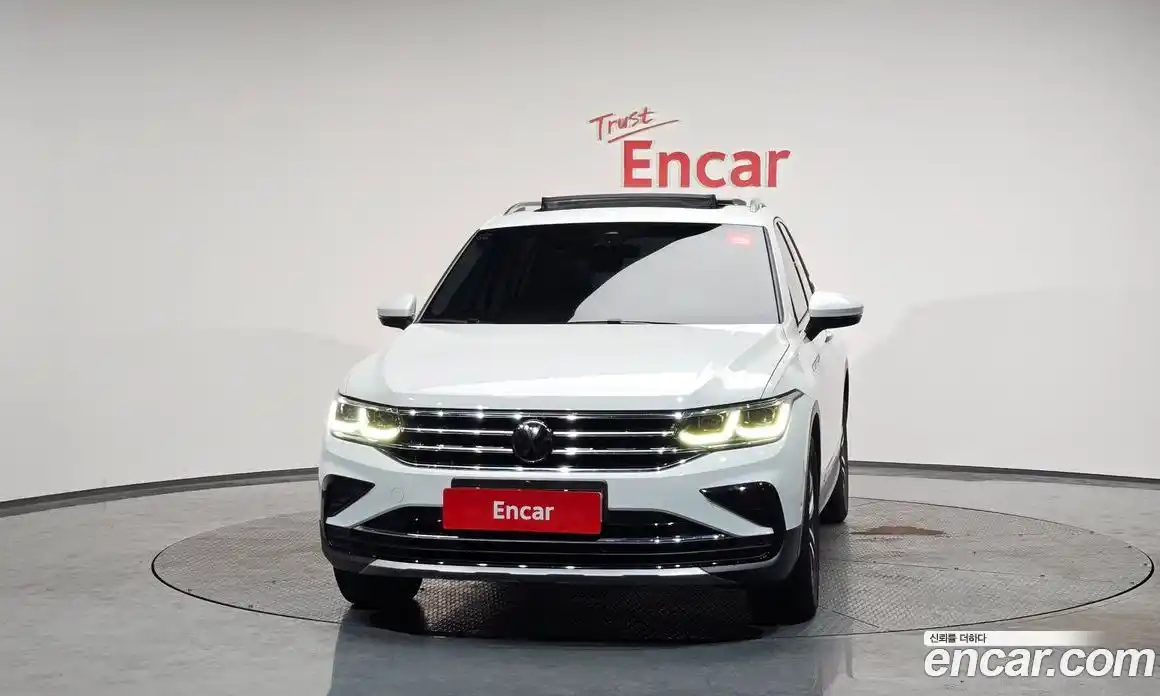 Volkswagen Tiguan 2023 2.0 гидро в Москве № 168797, фото 3