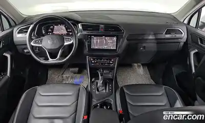 Volkswagen Tiguan 2023 2.0 гидро в Москве № 168797, миниатюра 7