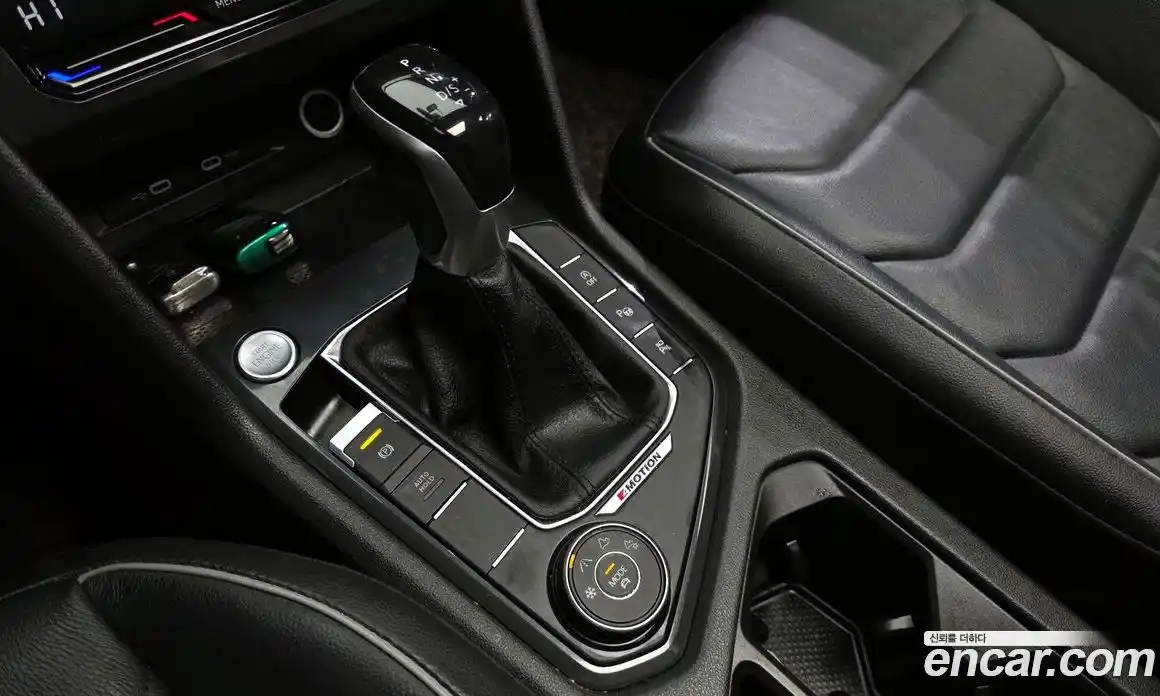 Volkswagen Tiguan 2021 2.0 гидро в Москве № 168922, фото 9