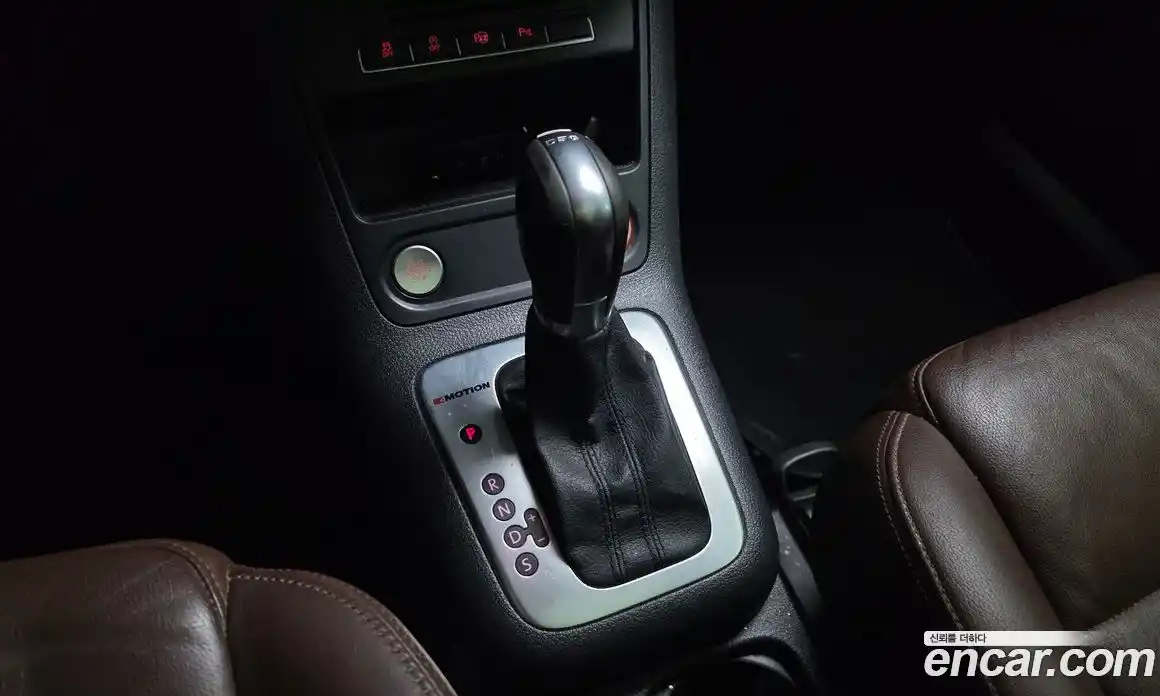 Volkswagen Tiguan 2016 2.0 гидро в Москве № 169098, фото 9