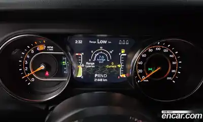 Jeep Wrangler 2023 2.0 гидро в Москве № 169393, миниатюра 8