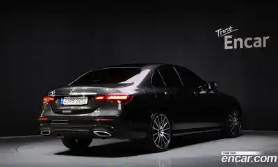 Mercedes-Benz E-Class 2022 2.0 гидро в Москве № 176635, миниатюра 2