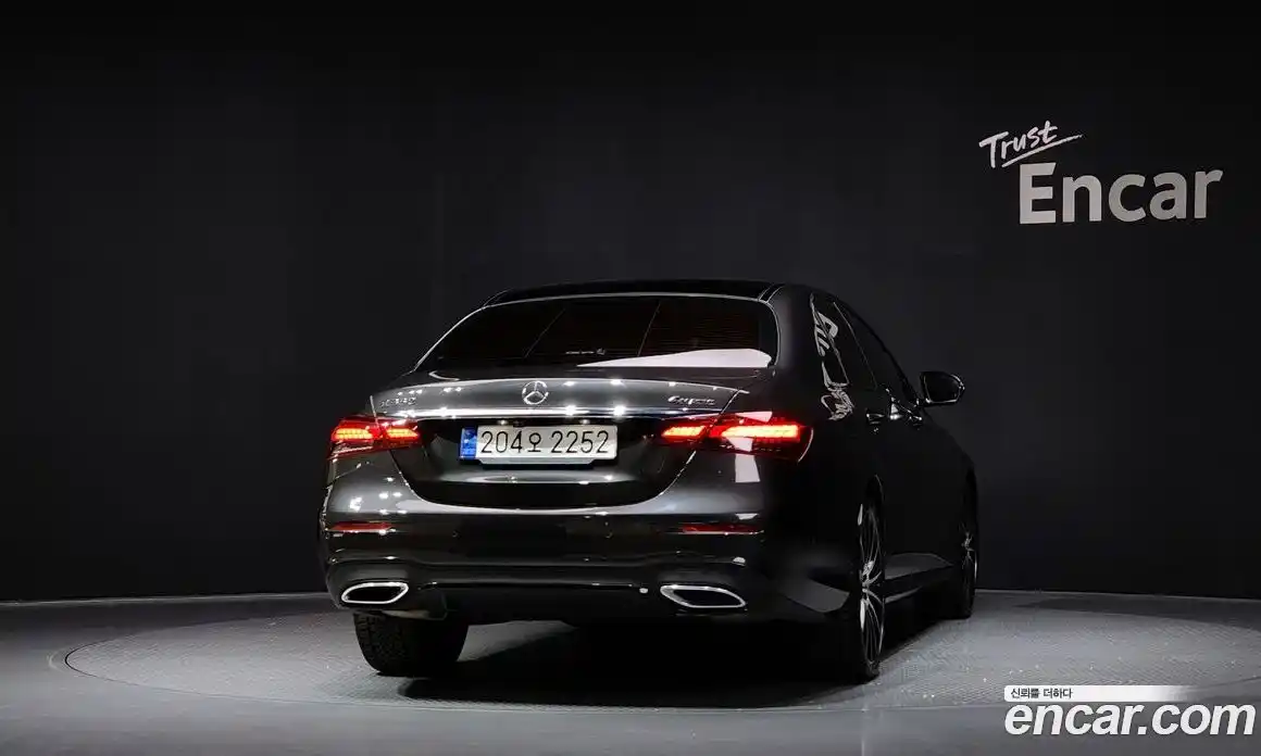 Mercedes-Benz E-Class 2022 2.0 гидро в Москве № 176635, фото 4