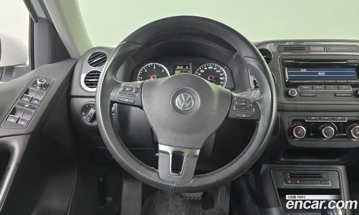 Volkswagen Tiguan 2014 2.0 гидро в Москве № 187296, фото 13