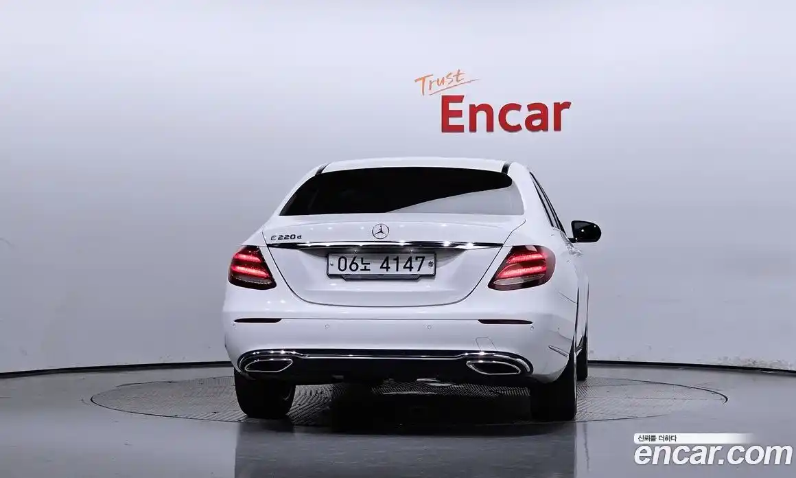 Mercedes-Benz E-Class 2017 1.9 гидро в Москве № 194160, фото 4