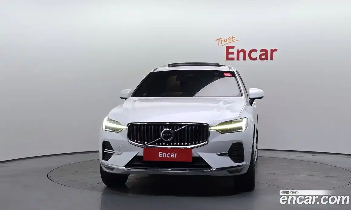 Volvo XC60 2022 2.0 гидро в Москве № 196921, фото 3