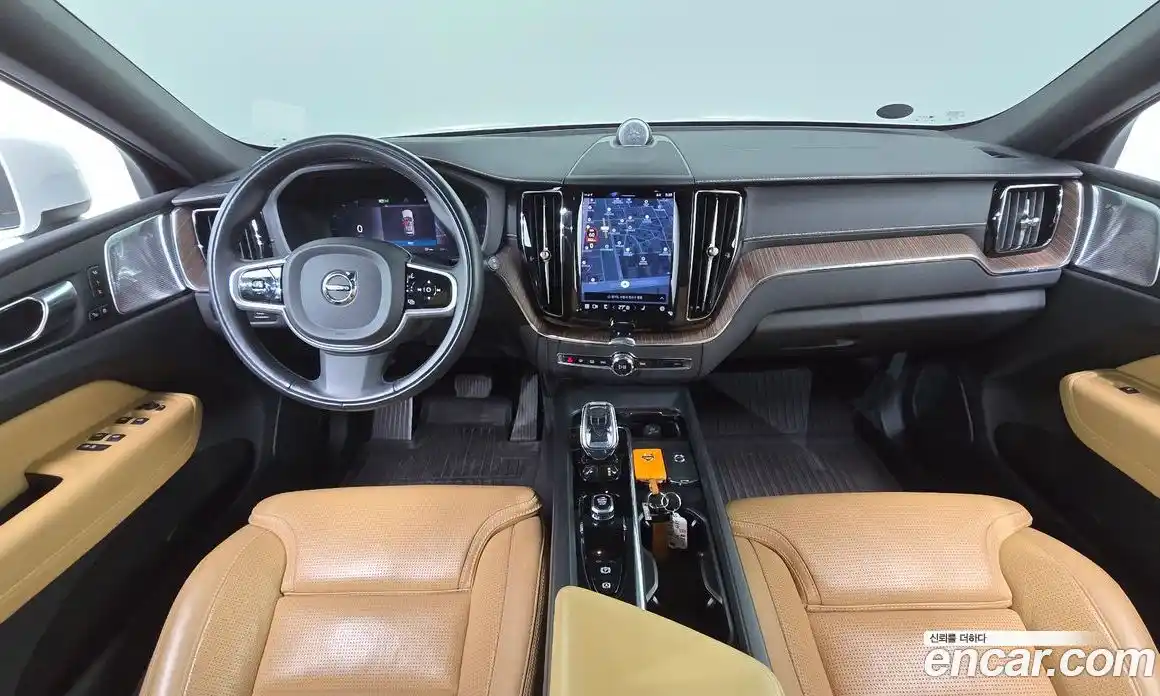 Volvo XC60 2022 2.0 гидро в Москве № 196921, фото 7