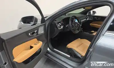 Volvo S60 2019 2.0 гидро в Москве № 196974, миниатюра 11
