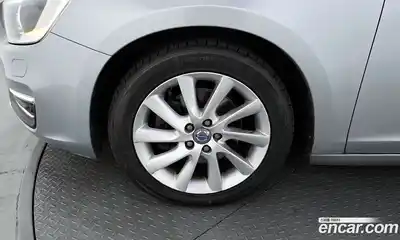 Volvo V60 2014 1.6 гидро в Москве № 197076, миниатюра 5