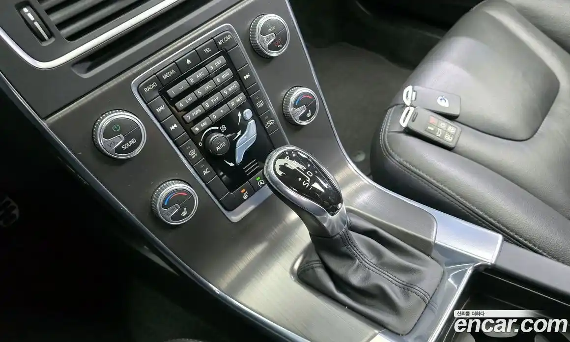 Volvo V60 2014 1.6 гидро в Москве № 197076, фото 9