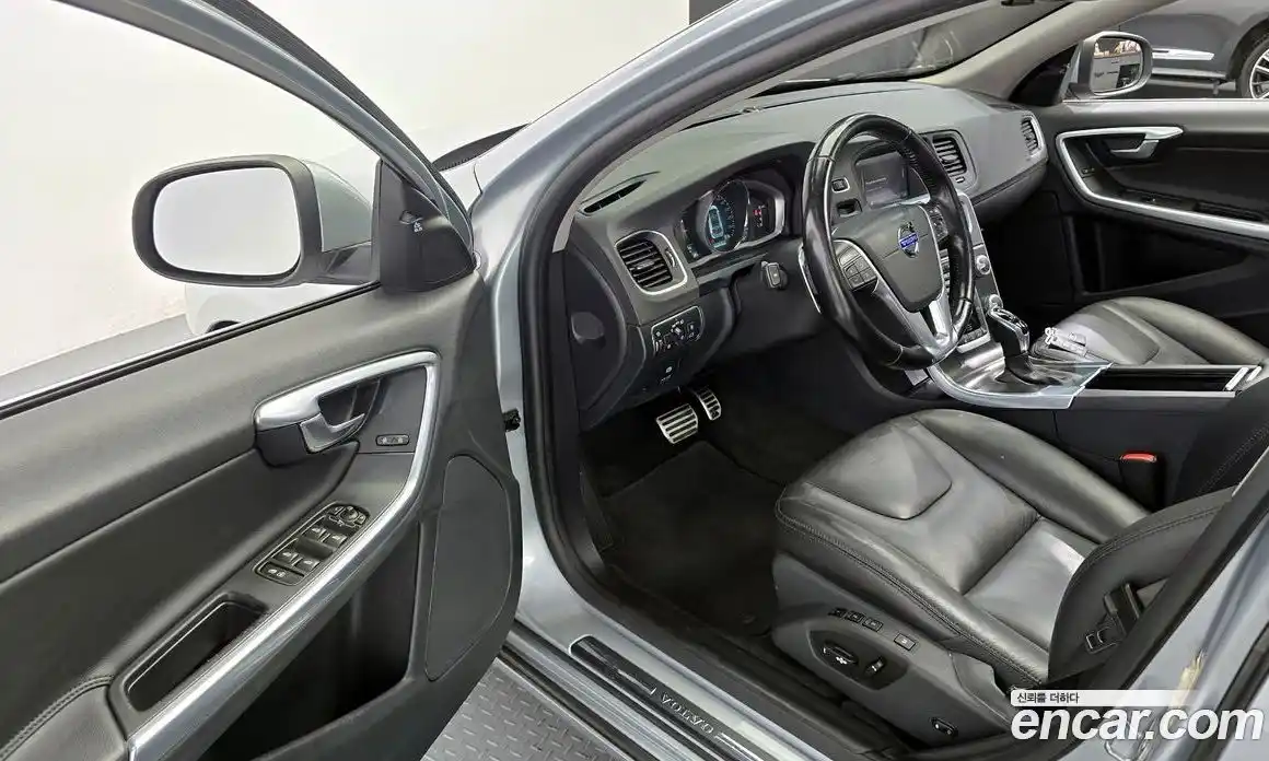 Volvo V60 2014 1.6 гидро в Москве № 197076, фото 10