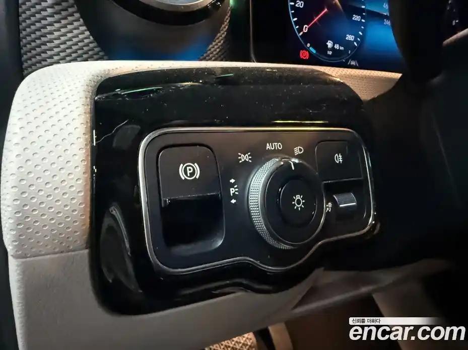 Mercedes-Benz A-Class 2022 2.0 гидро в Москве № 205526, фото 15