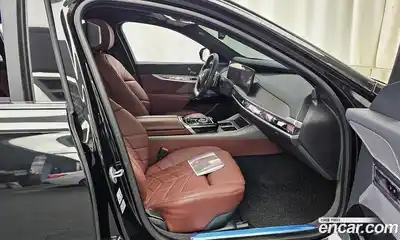 BMW 7-Series 2023 3.0 гидро в Москве № 211062, миниатюра 11