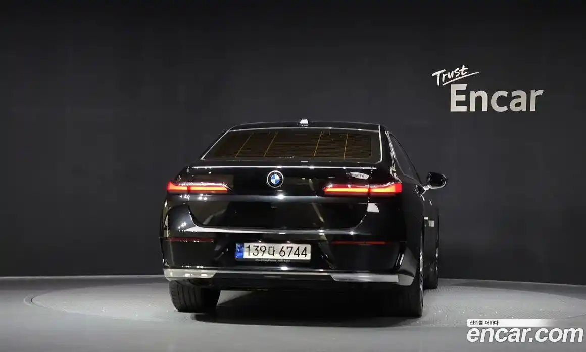BMW 7-Series 2023 3.0 гидро в Москве № 211062, фото 4