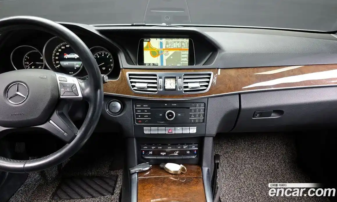 Mercedes-Benz E-Class 2016 3.5 гидро в Москве № 212070, фото 14