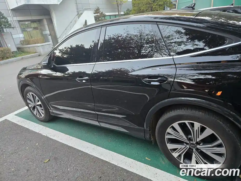 Audi Q4 e-tron 2025 гидро в Москве № 212200, фото 3