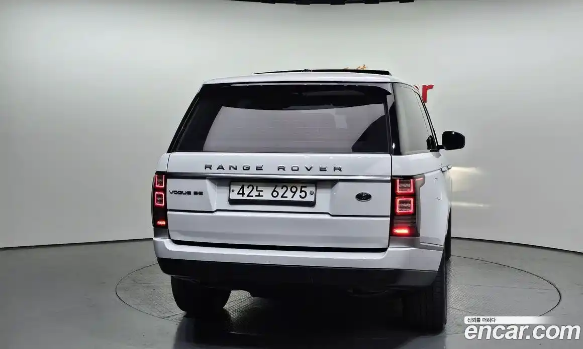 Land Rover Range-Rover 2013 3.0 гидро в Москве № 213701, фото 4