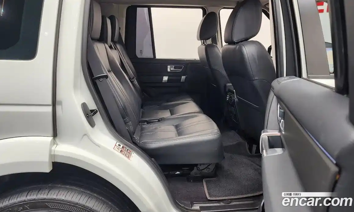 Land Rover Discovery 2016 3.0 гидро в Москве № 213830, фото 12