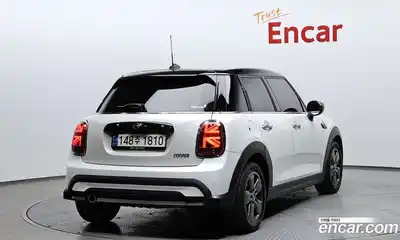 Mini Cooper 2023 1.5 гидро в Москве № 214179, миниатюра 2
