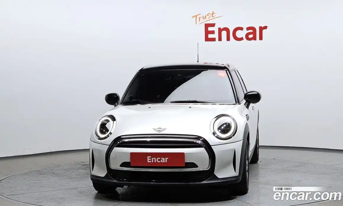 Mini Cooper 2023 1.5 гидро в Москве № 214179, фото 3