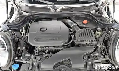 Mini Cooper 2023 1.5 гидро в Москве № 214179, миниатюра 6
