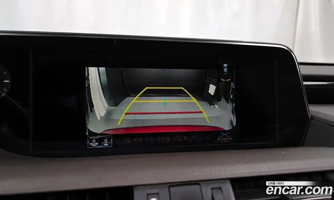 Lexus ES 2018 2.5 гидро в Москве № 214693, фото 15