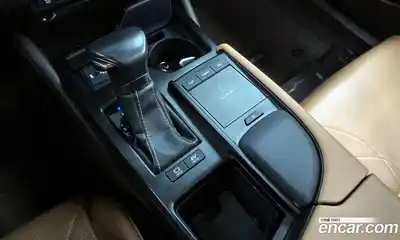 Lexus ES 2018 2.5 гидро в Москве № 214693, миниатюра 9