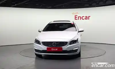 Volvo V60 2017 2.0 гидро в Москве № 217874, миниатюра 3
