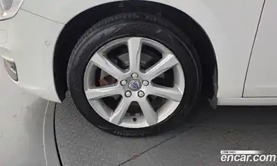 Volvo V60 2017 2.0 гидро в Москве № 217874, миниатюра 5