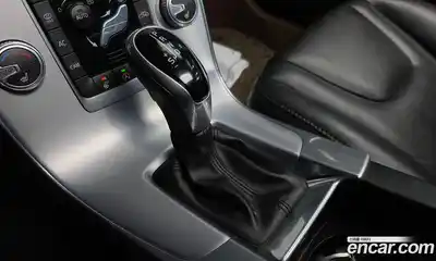 Volvo V60 2017 2.0 гидро в Москве № 217874, миниатюра 9