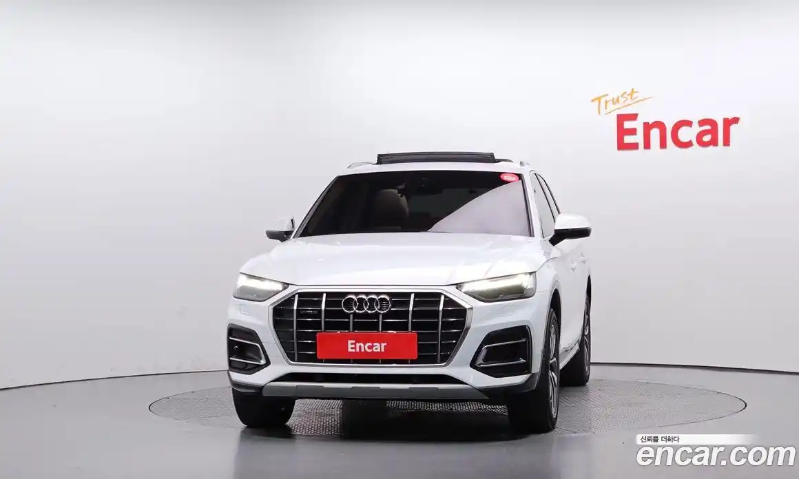 Audi Q5 2023 2.0 гидро в Москве № 229675, фото 3