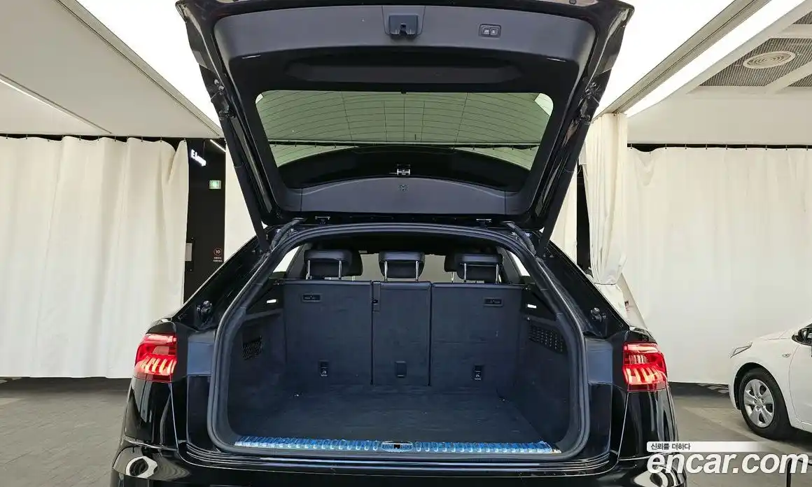 Audi Q8 2020 3.0 гидро в Москве № 229787, фото 20