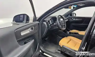 Volvo XC40 2021 2.0 гидро в Москве № 230431, миниатюра 11