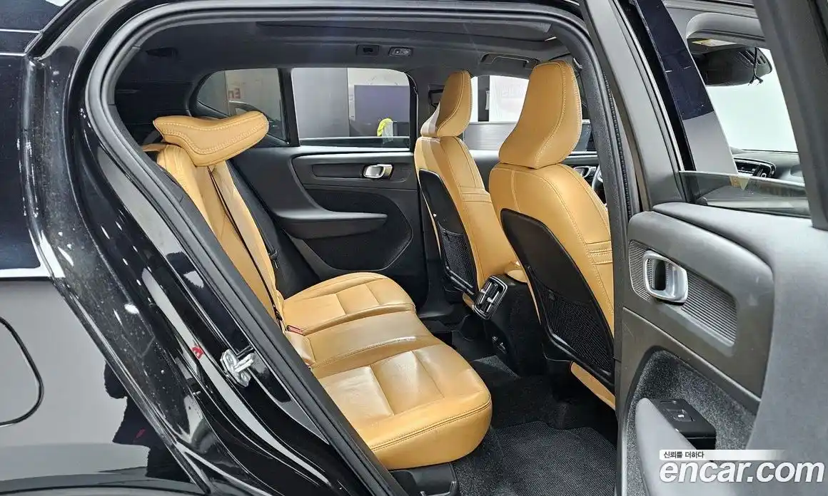 Volvo XC40 2021 2.0 гидро в Москве № 230431, фото 12