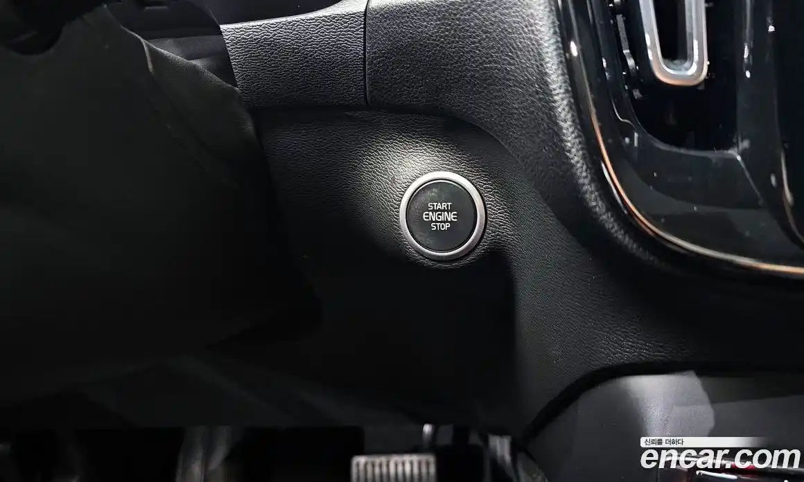Volvo XC40 2021 2.0 гидро в Москве № 230431, фото 17