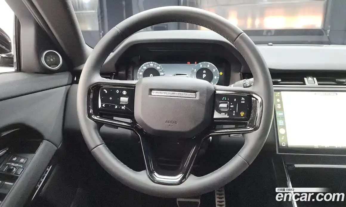 Land Rover Range-Rover Evoque 2024 2.0 гидро в Москве № 231172, фото 13