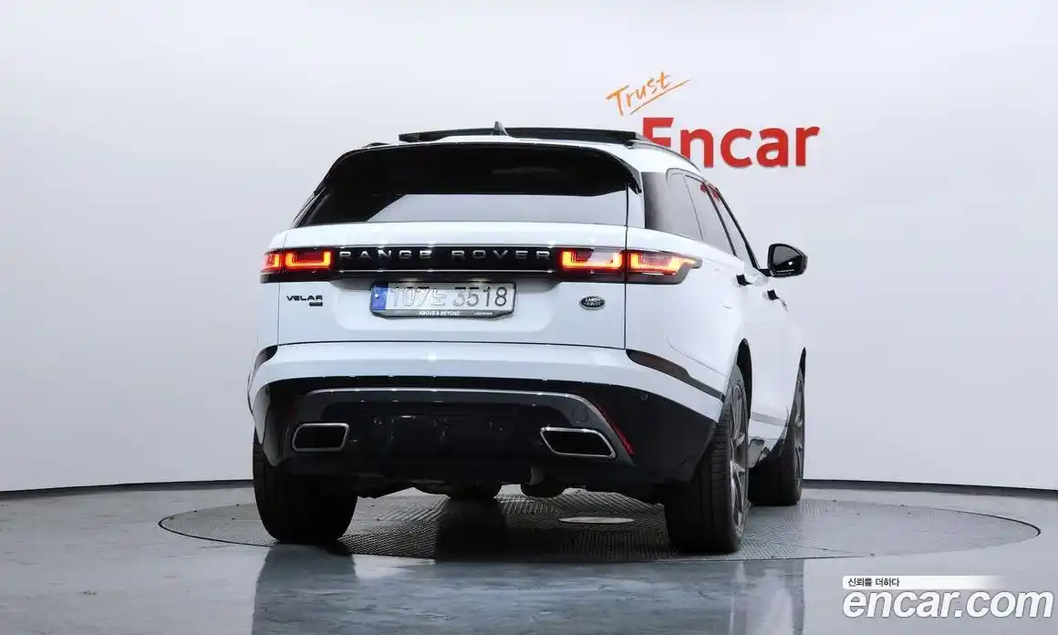 Land Rover Range-Rover Velar 2022 3.0 гидро в Москве № 231276, фото 4
