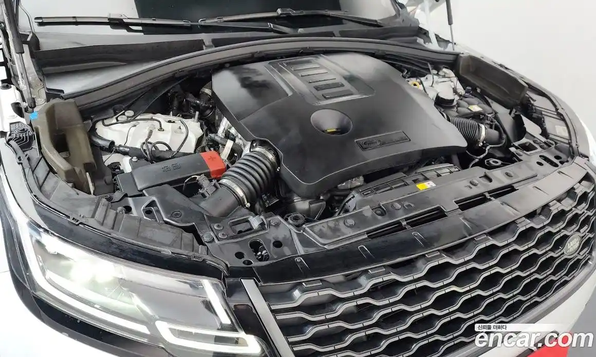 Land Rover Range-Rover Velar 2022 3.0 гидро в Москве № 231276, фото 6