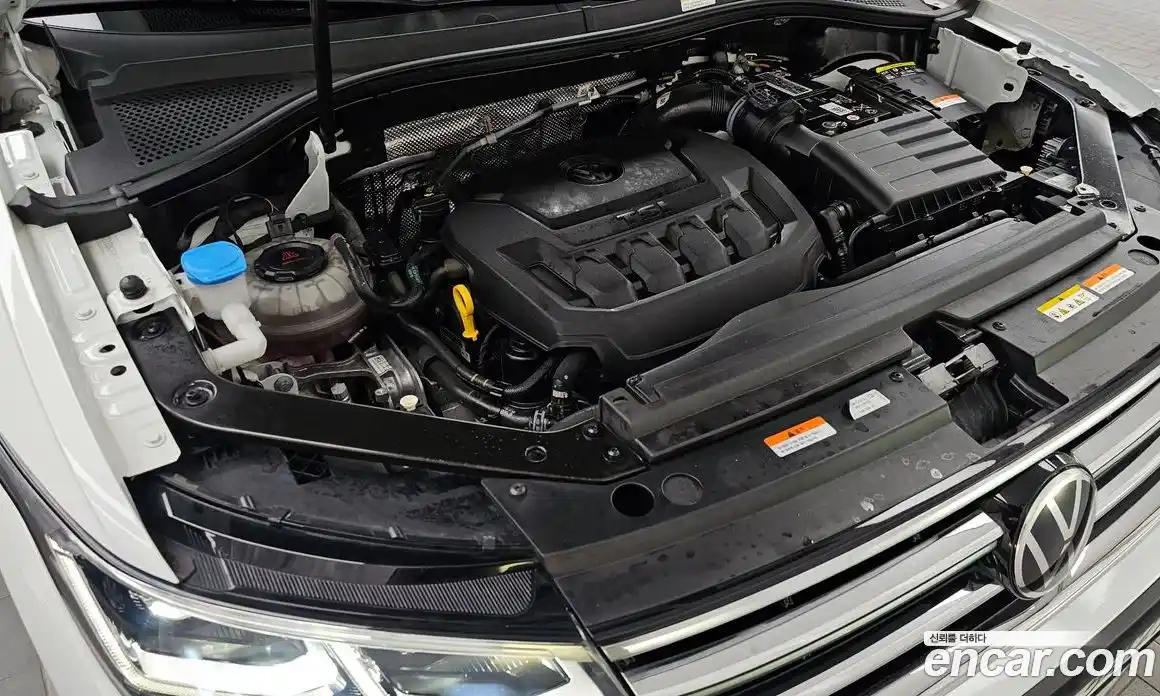 Volkswagen Tiguan 2023 2.0 гидро в Москве № 232075, фото 6
