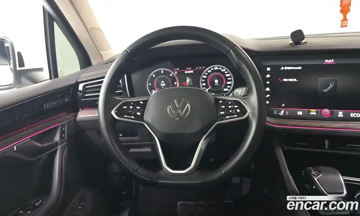 Volkswagen Touareg 2023 3.0 гидро в Москве № 232124, фото 13