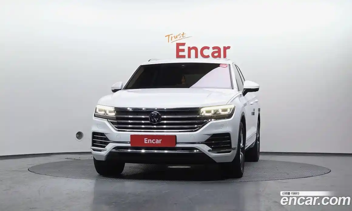 Volkswagen Touareg 2023 3.0 гидро в Москве № 232124, фото 3