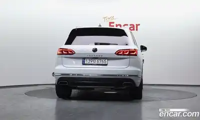 Volkswagen Touareg 2023 3.0 гидро в Москве № 232124, миниатюра 4