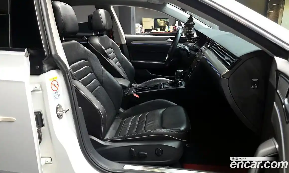 Volkswagen Arteon 2019 2.0 гидро в Москве № 232158, фото 11